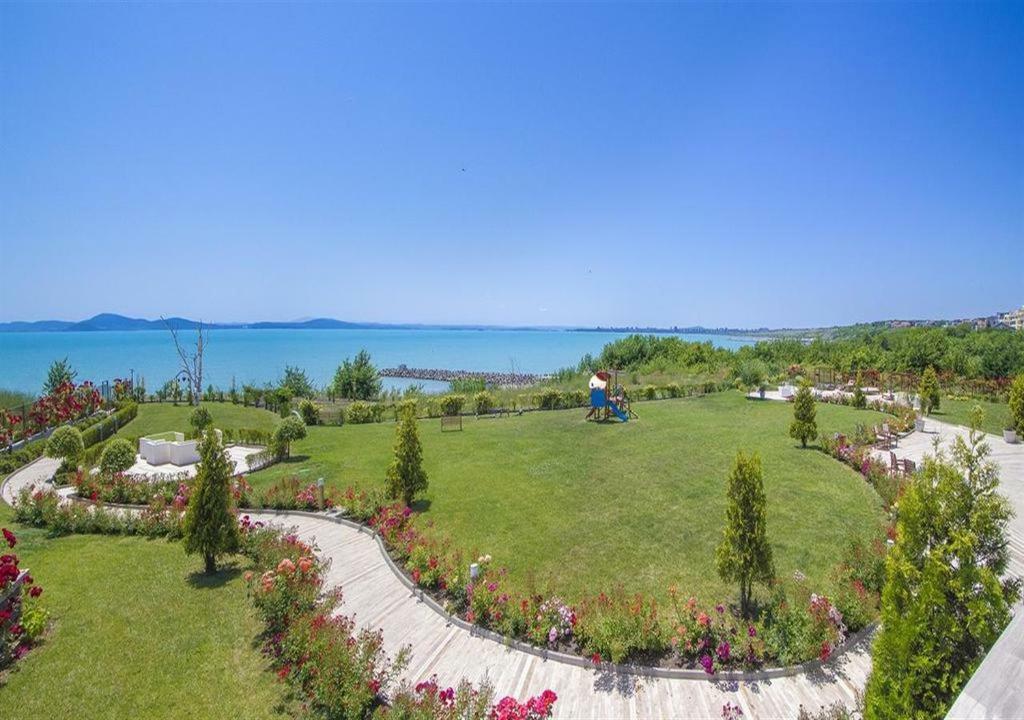 Studio In Diamond Beach Burgas Esterno foto